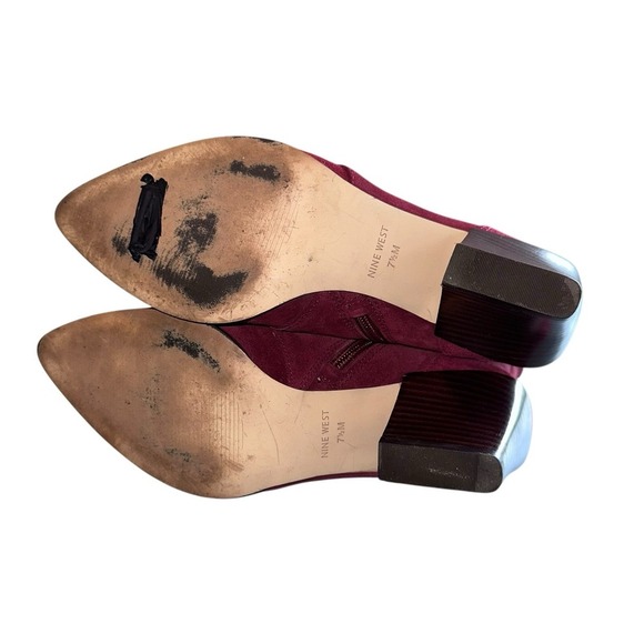 Nine West Wellsworth 7.5 Burgundy Ankle‎ Boots Gold Button Renaissance Old Money - Picture 8 of 10
